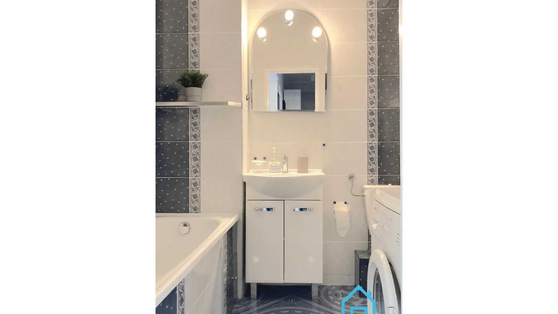 Manhattan Apartment - 3 Minutes To Sopot Molo & Seaside Gdansk